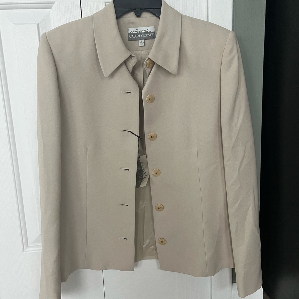 Casual Corner Women's Cream Jacket with matching skirt